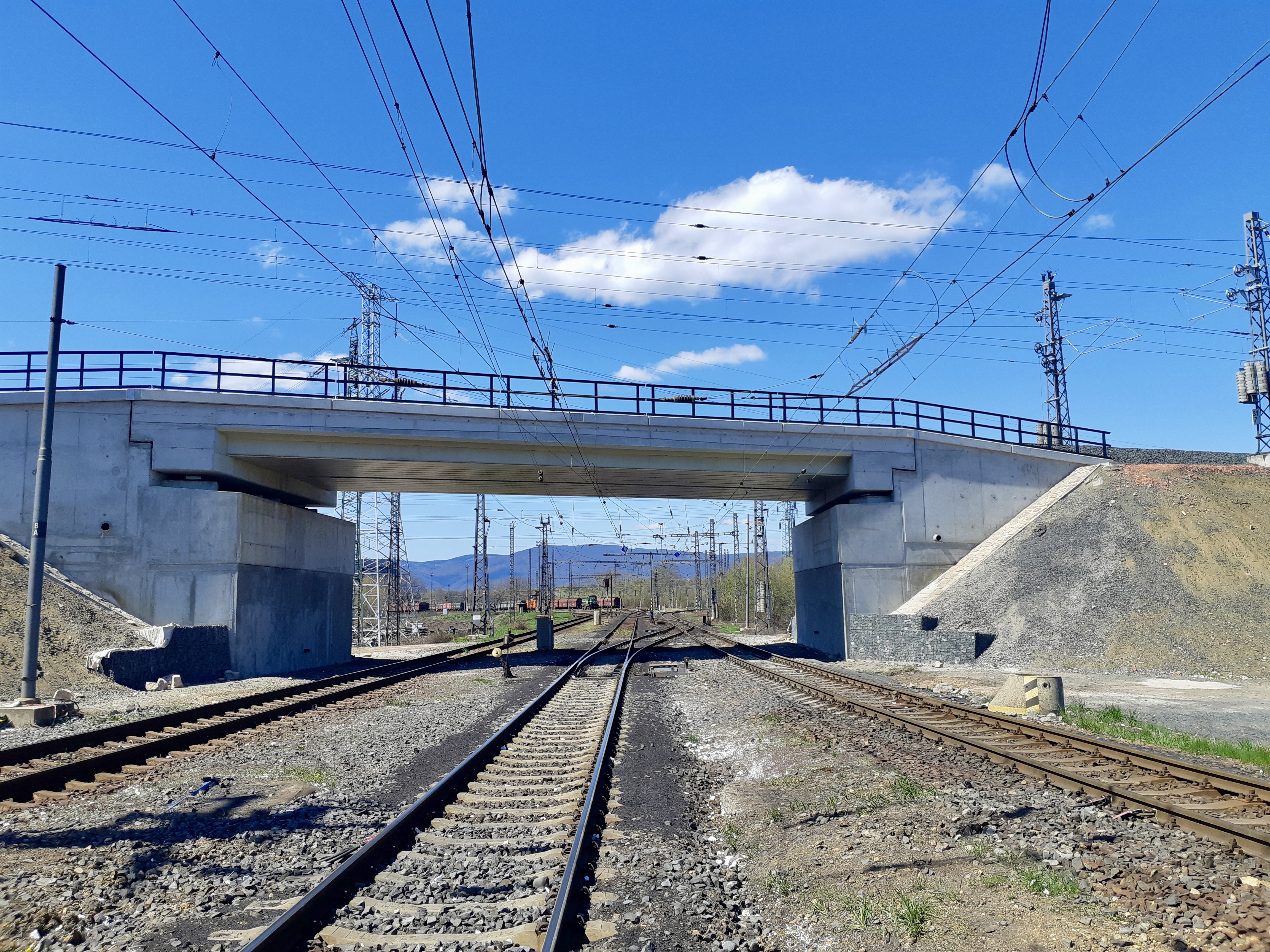 Zvýšení traťové rychlosti v úseku Oldřichov u Duchcova – Bílina – rekonstrukce mostu - Stavby silnic a mostů