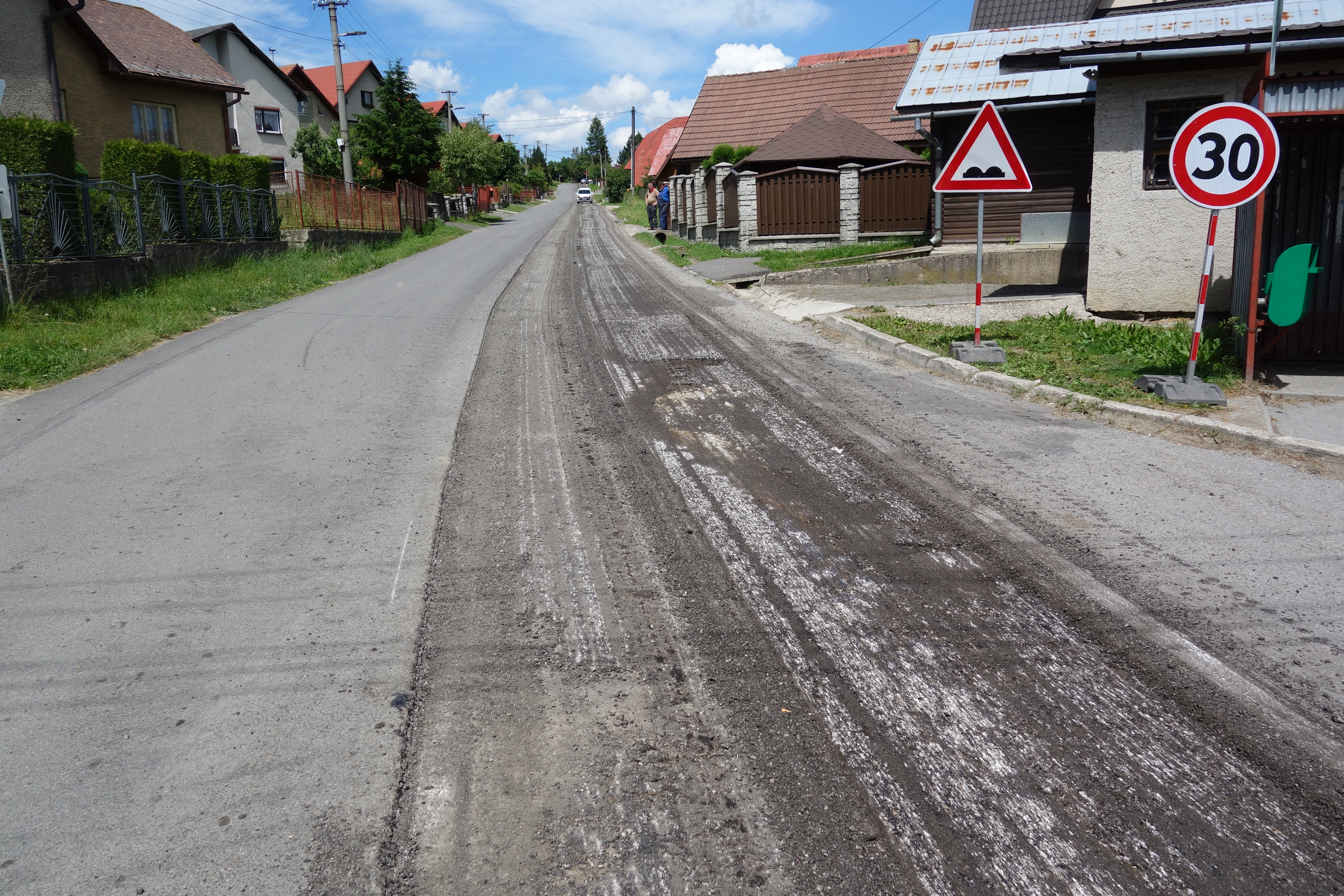 Rekonštrukcia cesty III/2284 Hruštín - Vaňovka - Stavby silnic a mostů