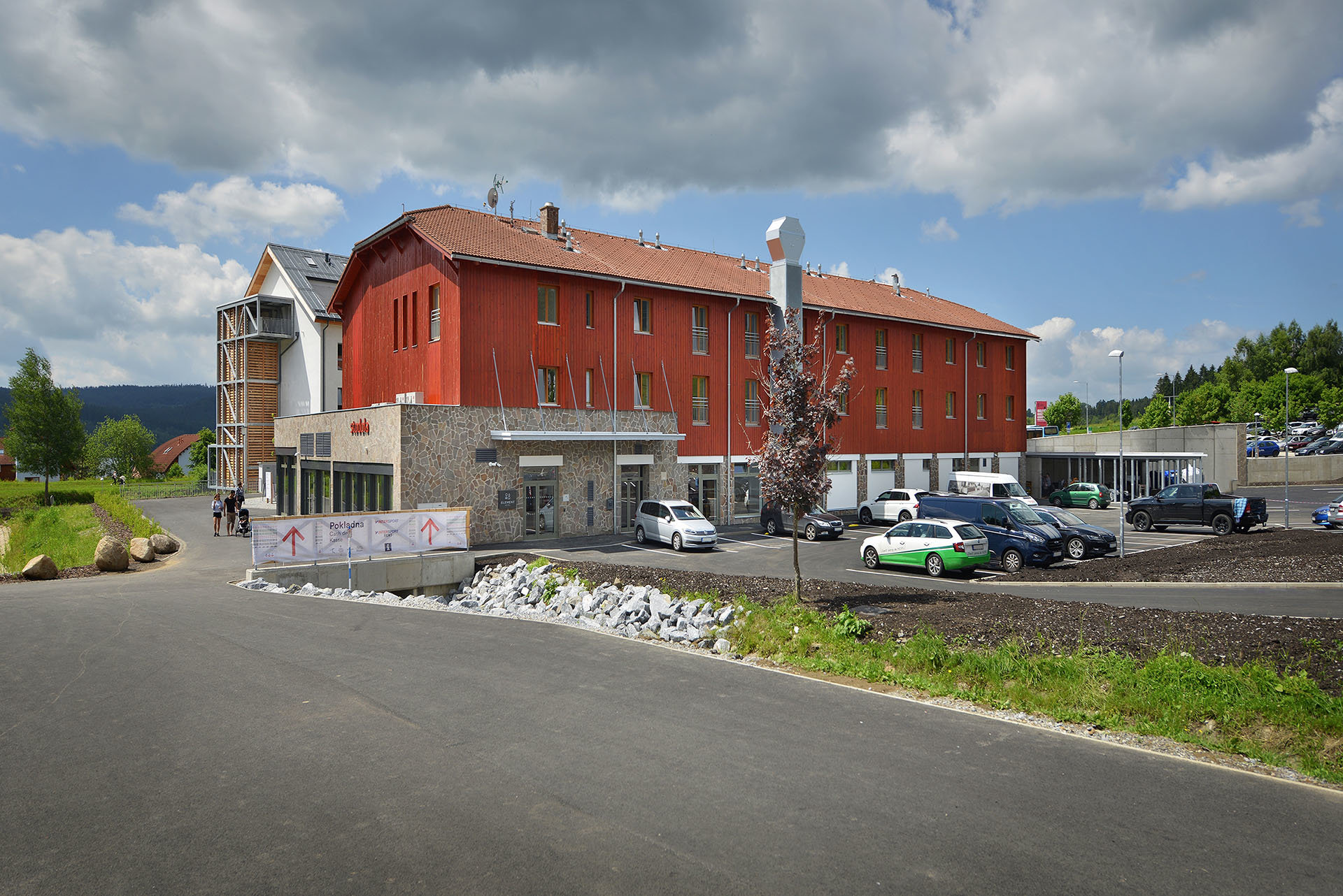 Lipno nad Vltavou – Hotel Element a Chata Lanovka  - Pozemní stavby