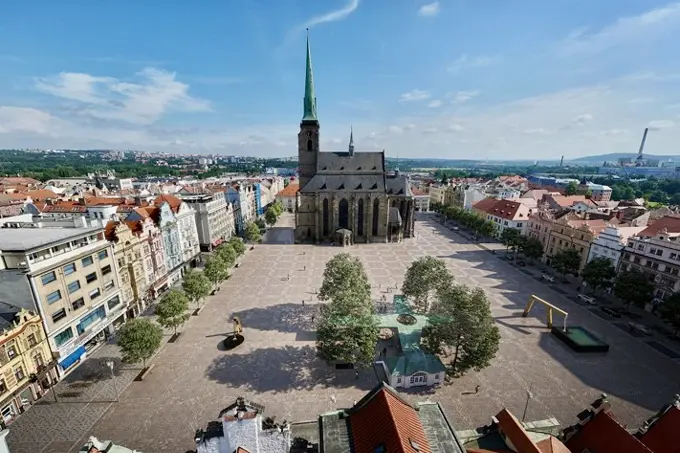 Plzen Namesti 04