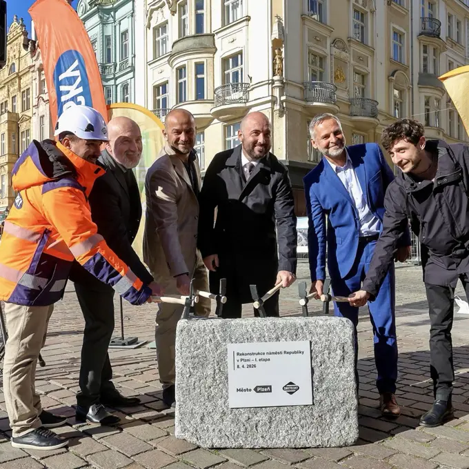 Plzen Namesti 01