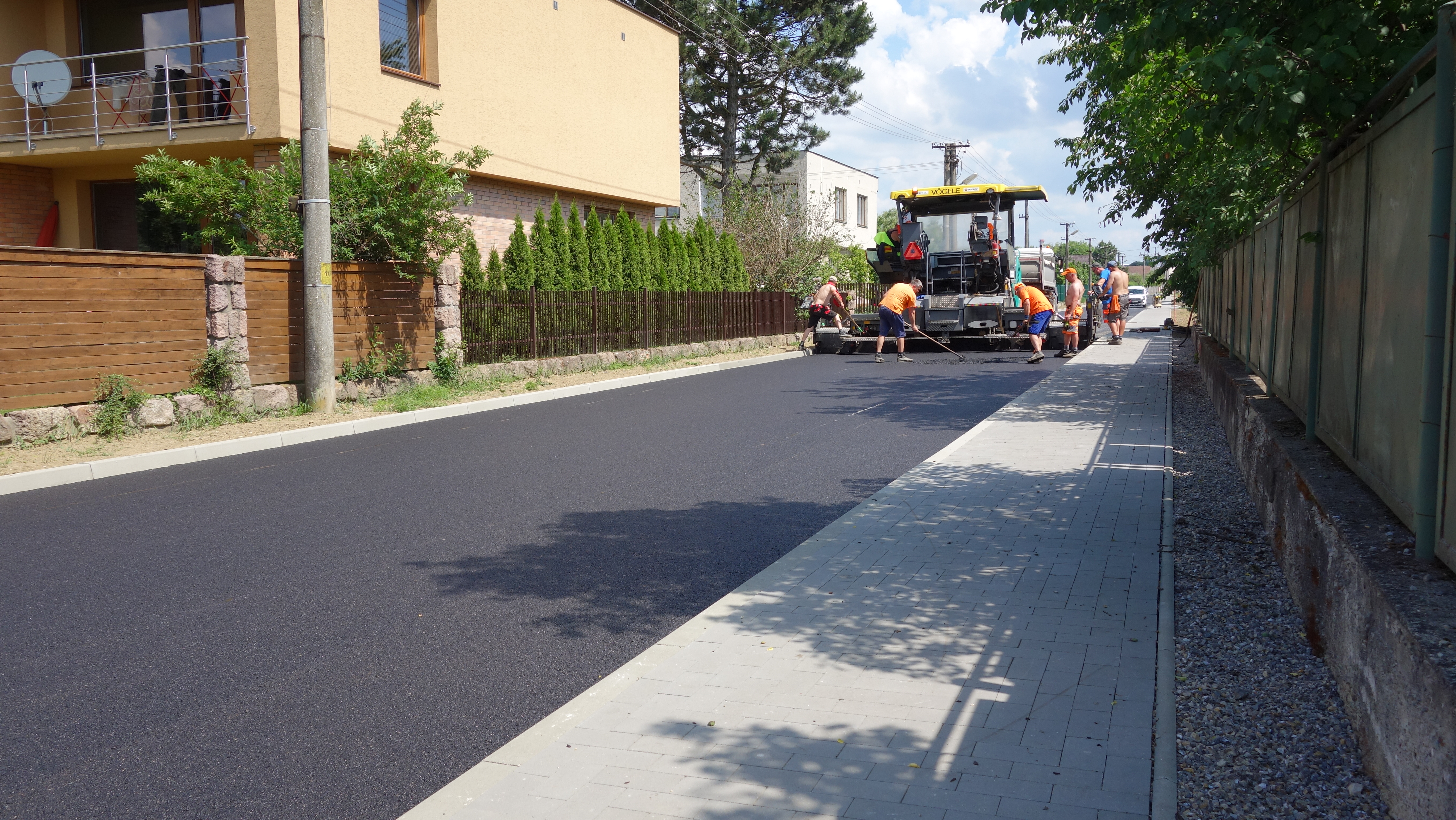 Miestne komunikácie v obci Trenčianska Tepla - Stavby silnic a mostů