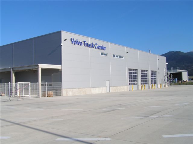 Predajné a servisné centrum VOLVO Truck Strečno / priemyselné a energetické stavby - Pozemní stavby