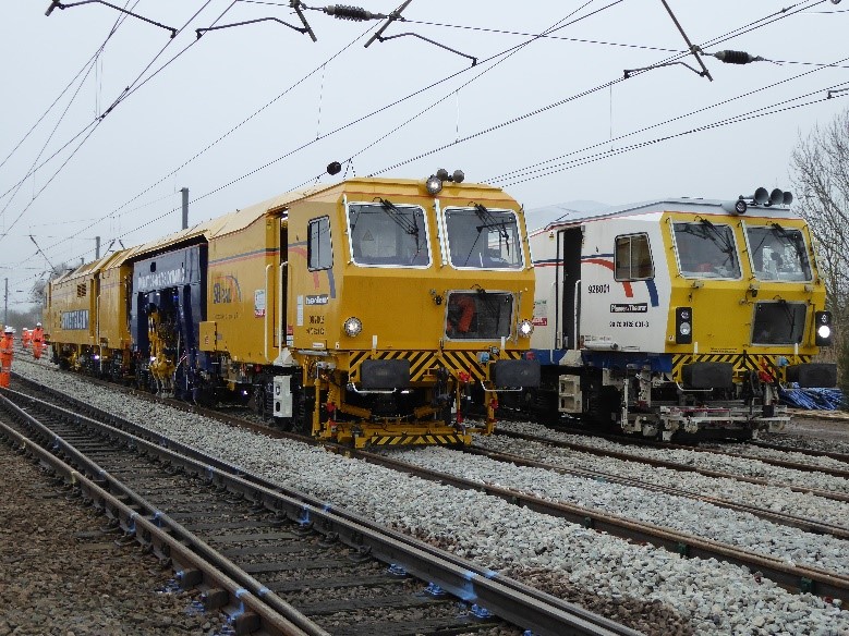 Network Rail-Supply and Operation of On Track Machines - Železniční stavby