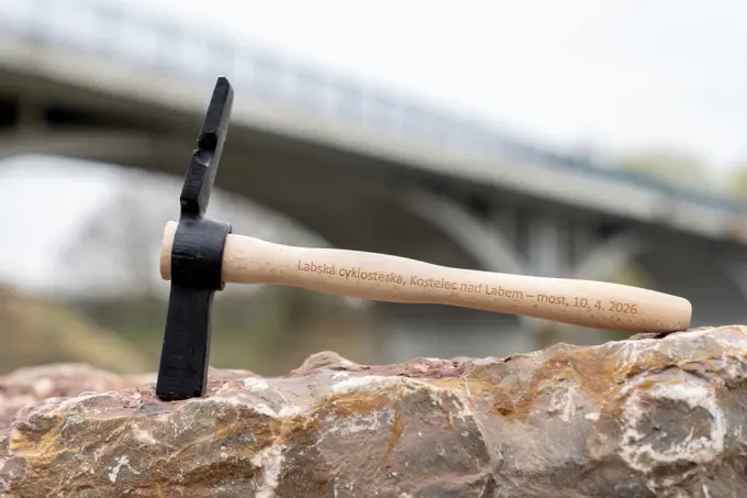 Labska Cyklostezka 04