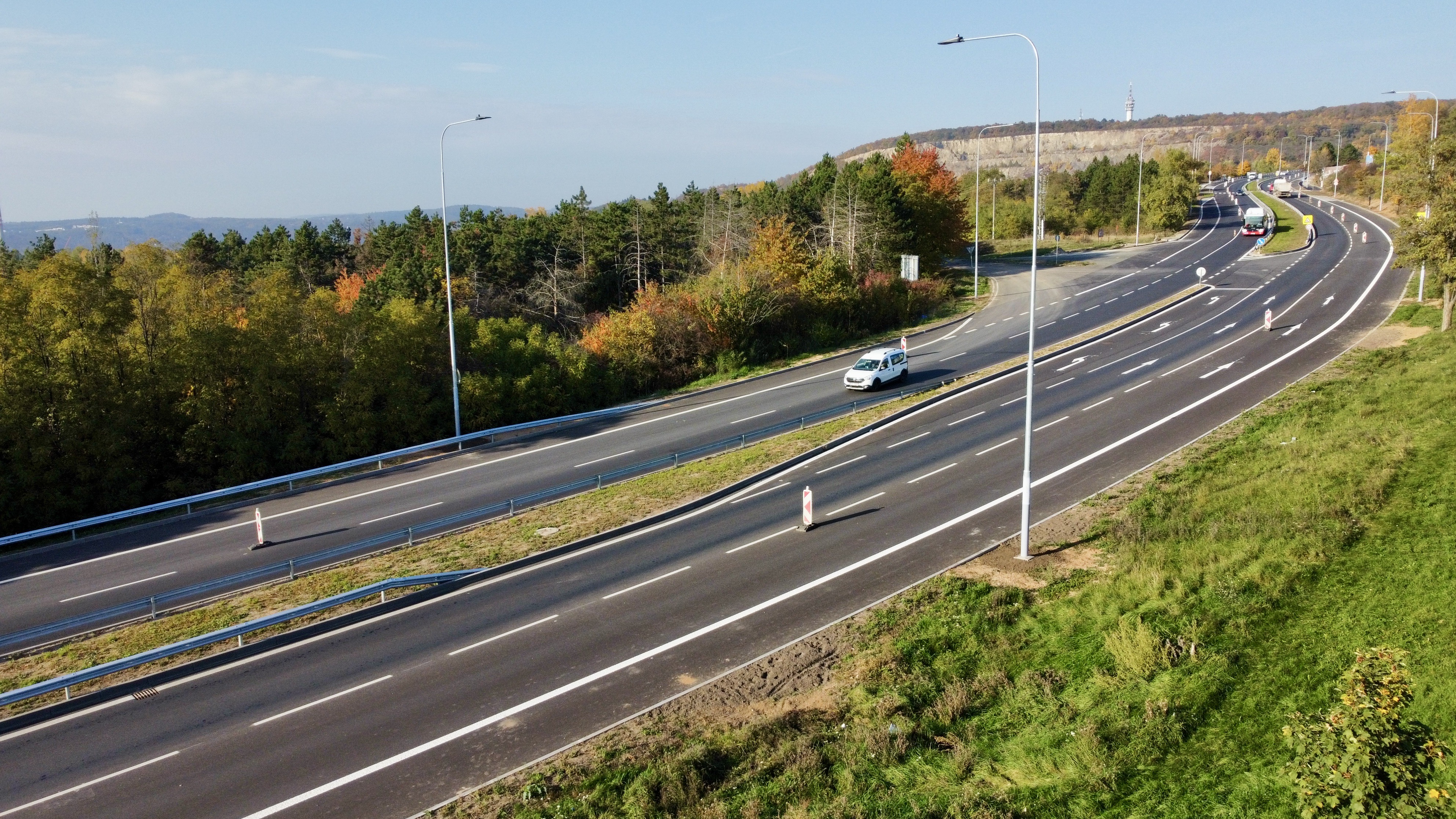 Brno – rekonstrukce ul. Jedovnická - Stavby silnic a mostů