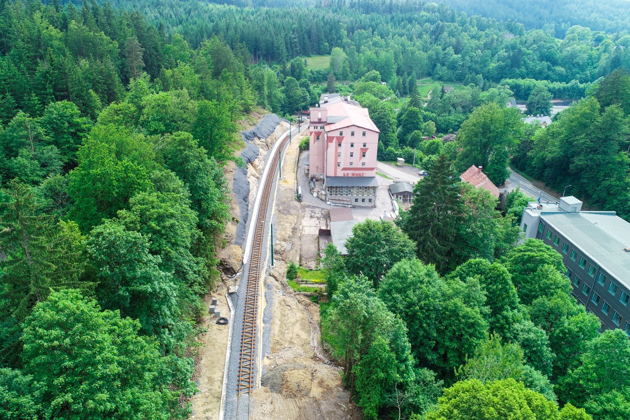 Tramvajová trať Liberec – Jablonec nad Nisou - Železniční stavby