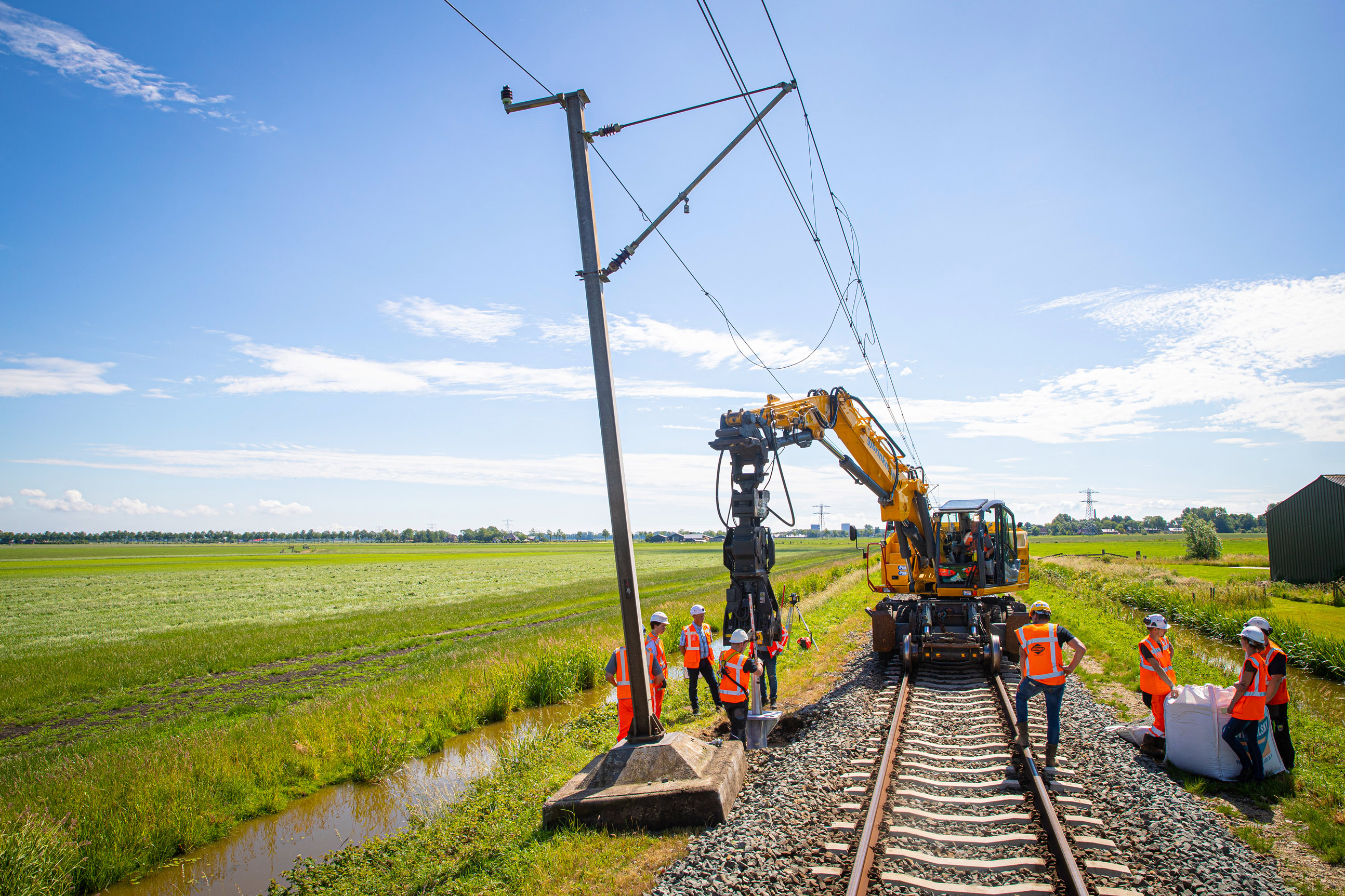 Vernieuwde fundamenten, Heerhugowaard-Enkhuizen - Železniční stavby