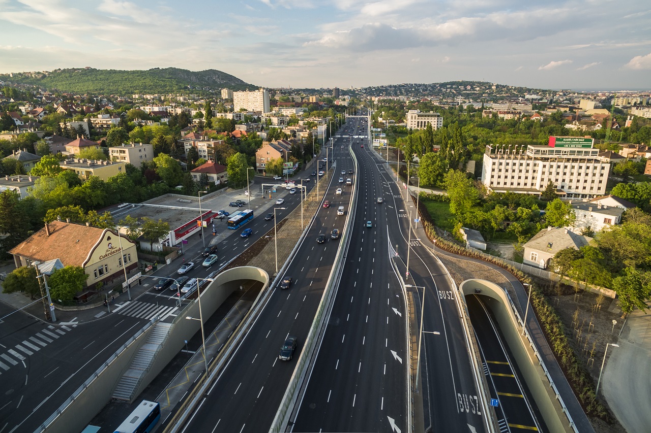 M1 - M7 bevezető szakasz  - Stavby silnic a mostů