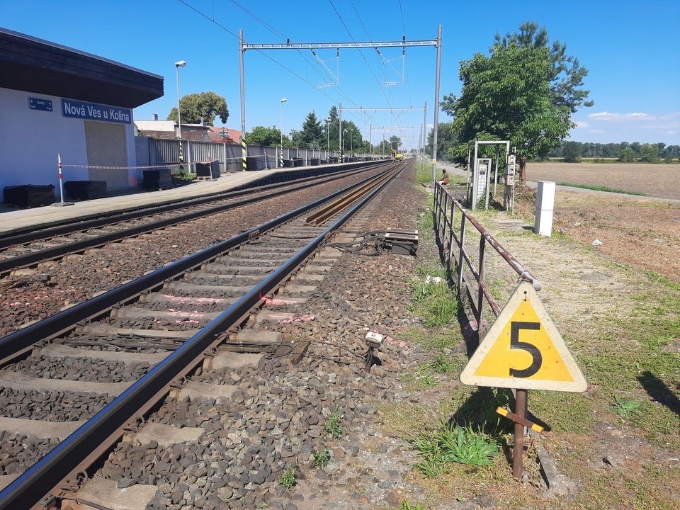 Oprava trati v úseku Velim–Kolín - Železniční stavby