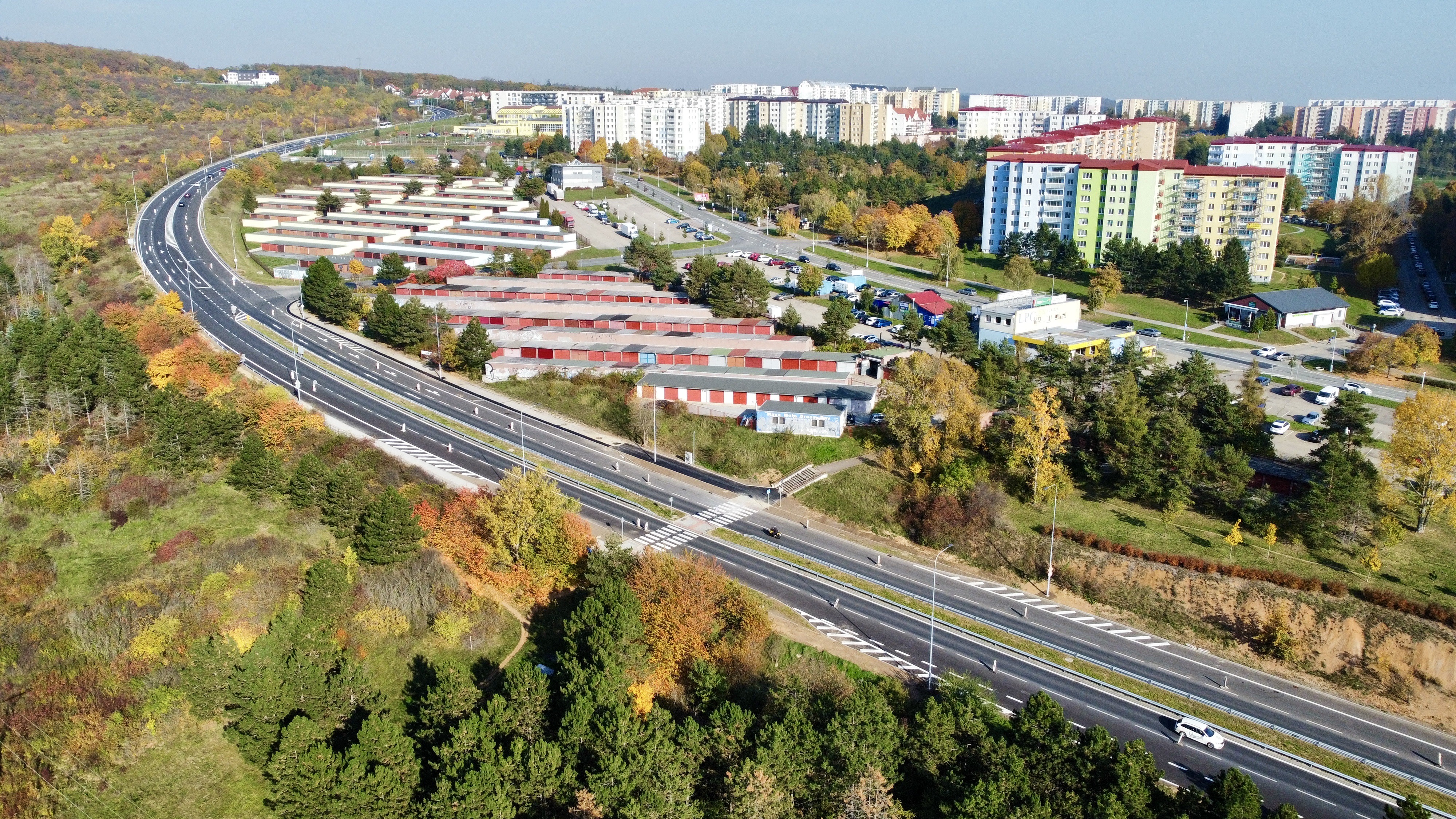 Brno – rekonstrukce ul. Jedovnická - Stavby silnic a mostů