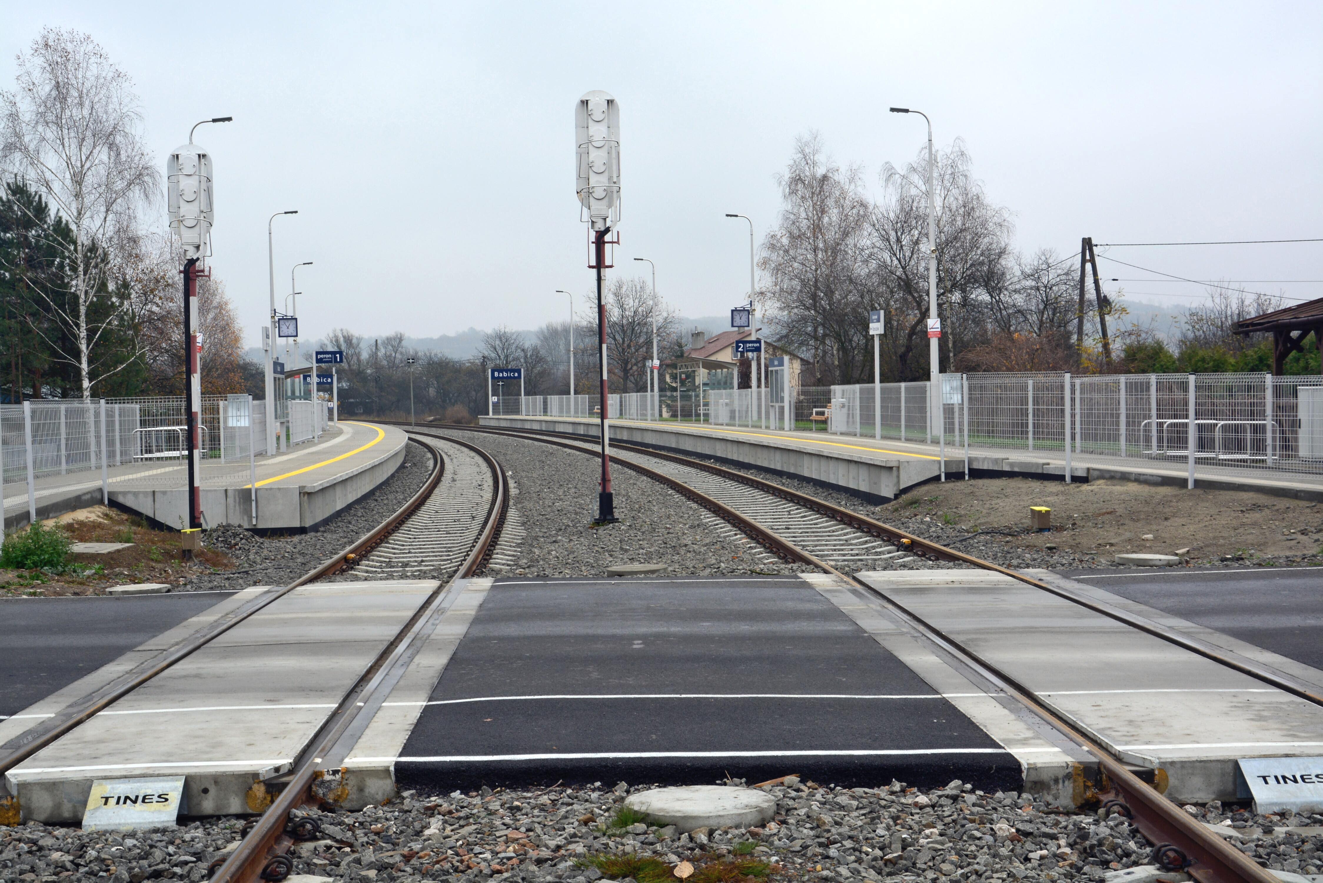 Linia 106 – odcinek Boguchwała – Jasło - Železniční stavby