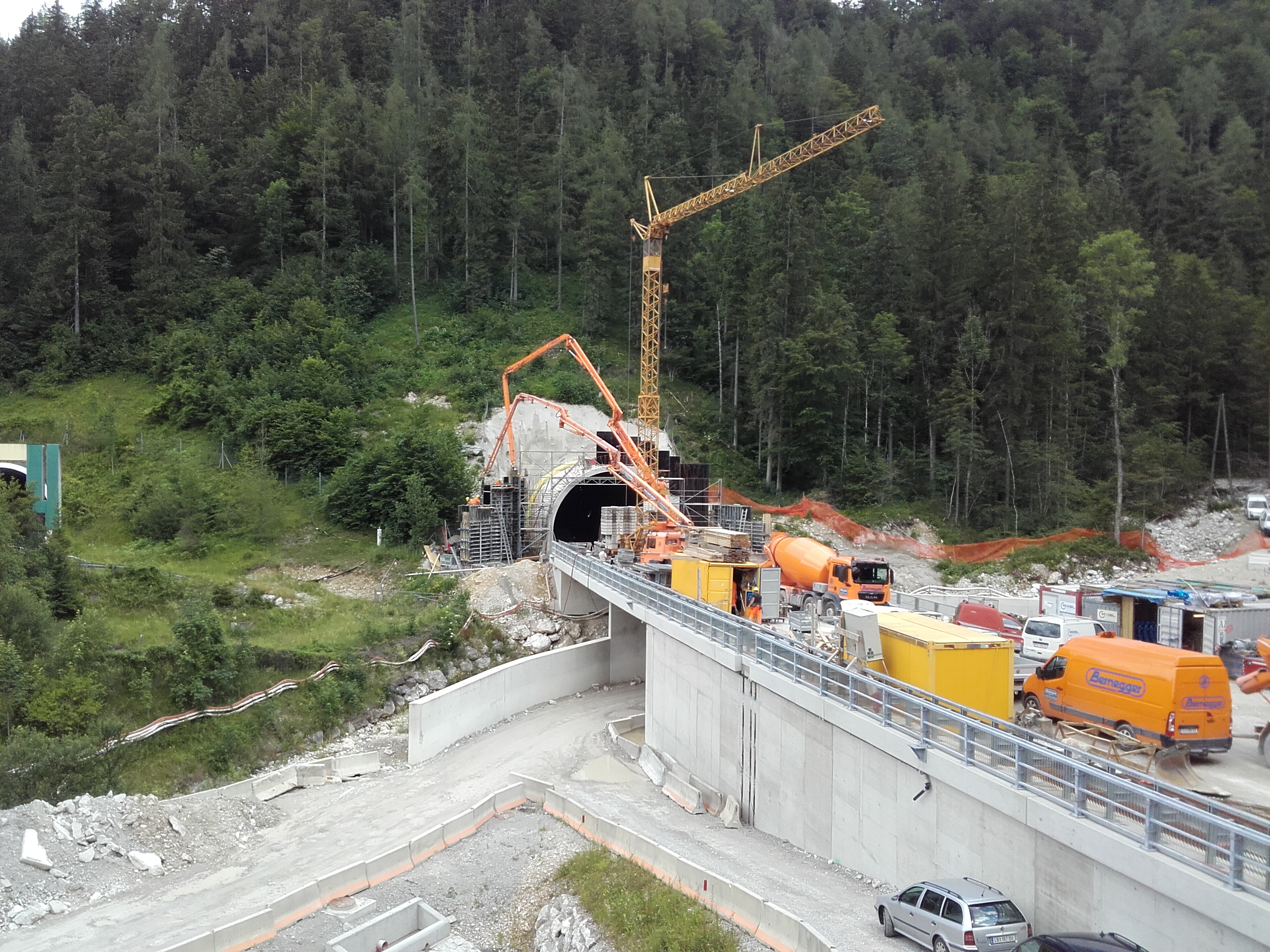 Tunnelkette Klaus - Pozemní stavby