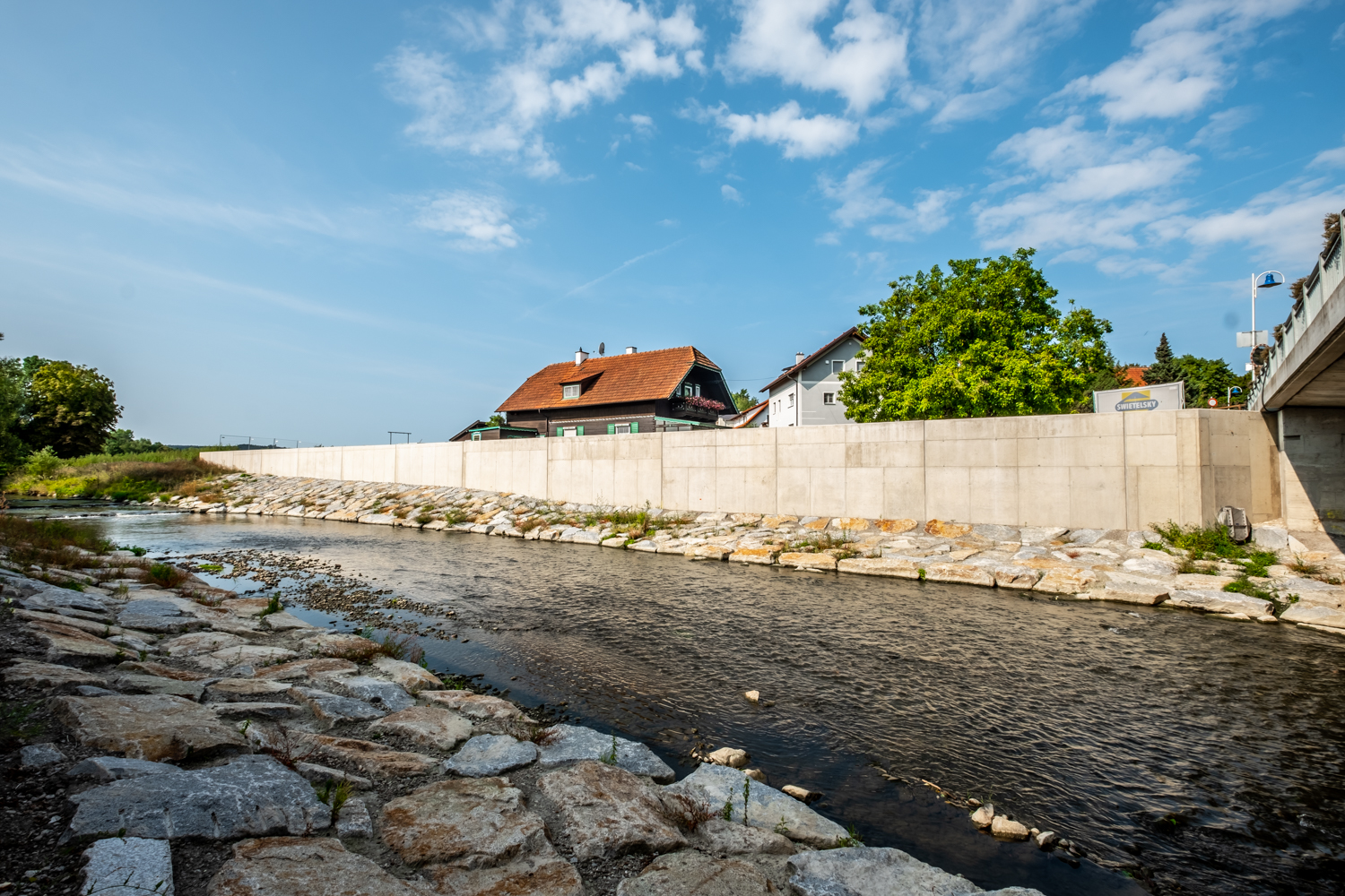Hochwasserschutz Antiesen - Pozemní stavby