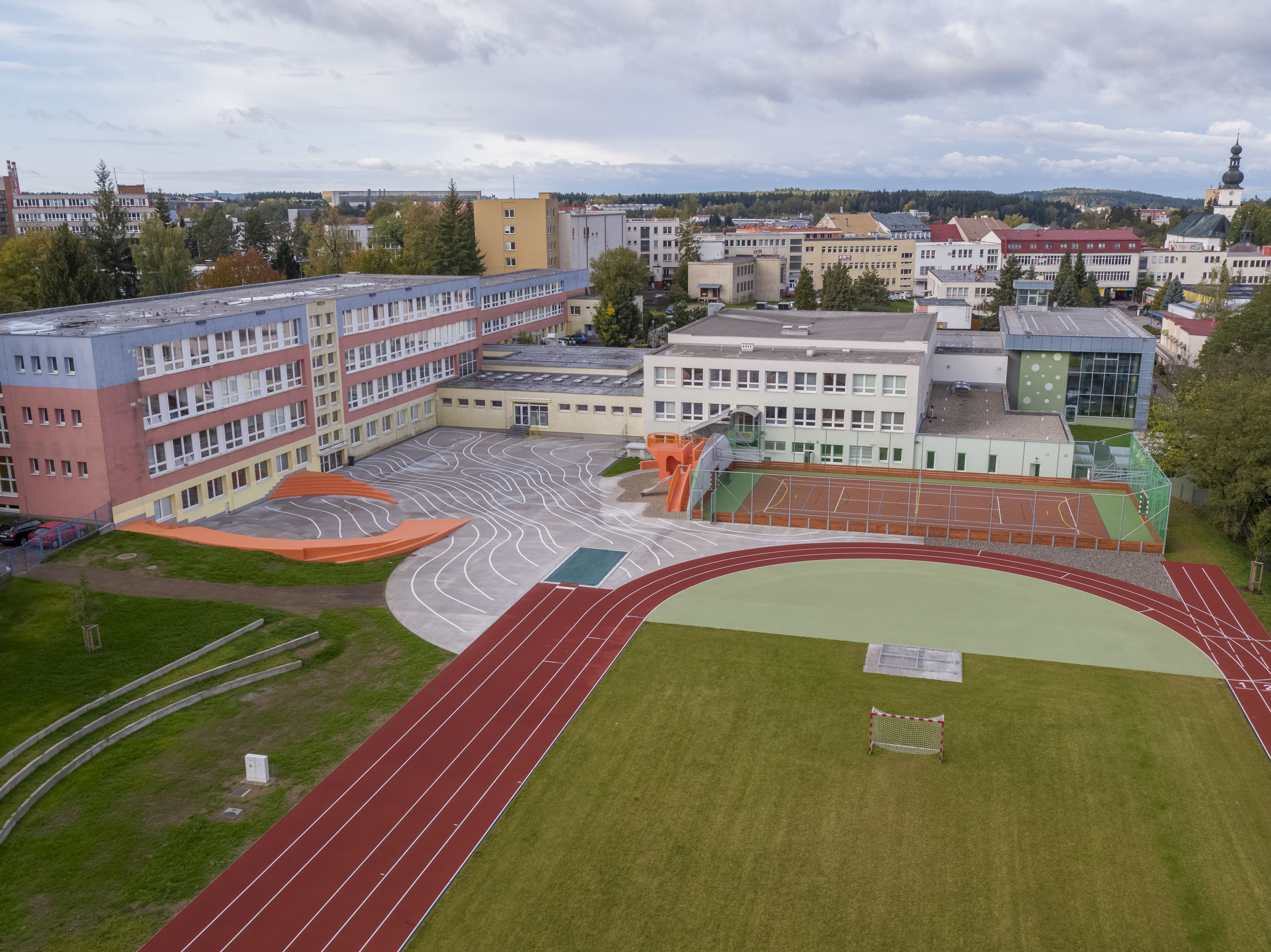 Žďár nad Sázavou – rekonstrukce sportovního areálu ZŠ Švermova - Speciální obory činností