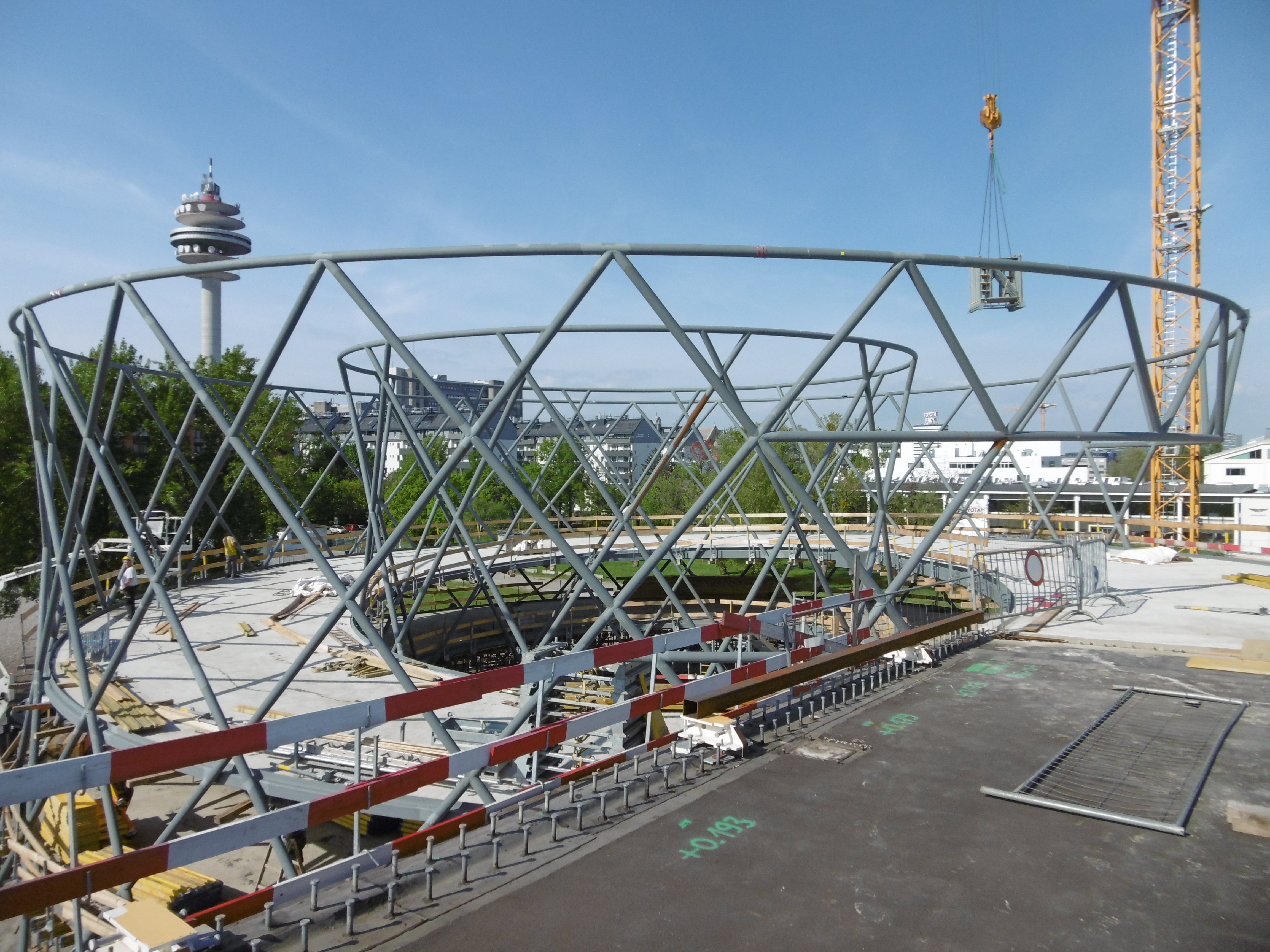Südbahnhofbrücke Rampe Nord & Wendel - Pozemní stavby