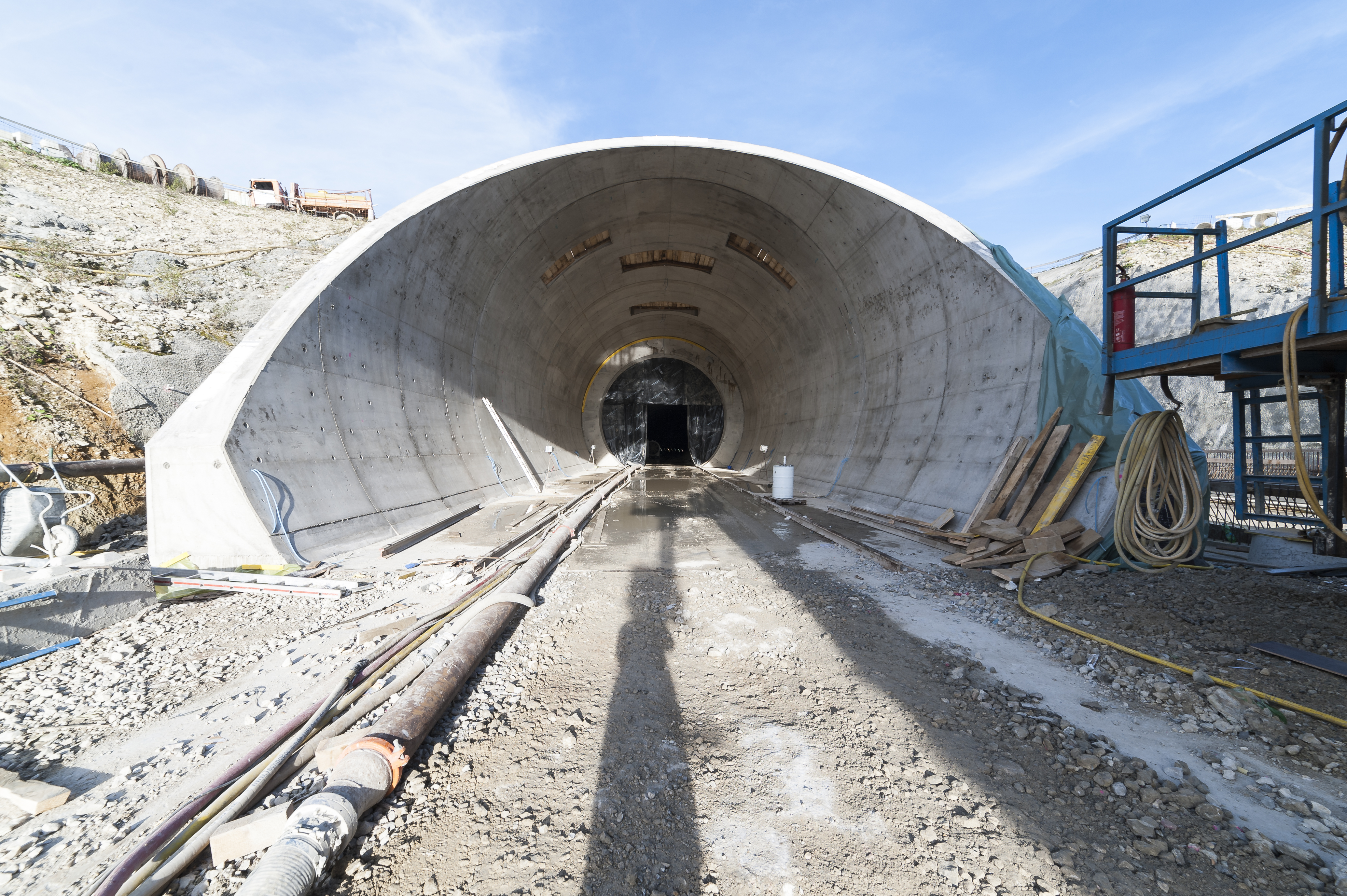 Tunnel Albaufstieg - Stavby tunelů