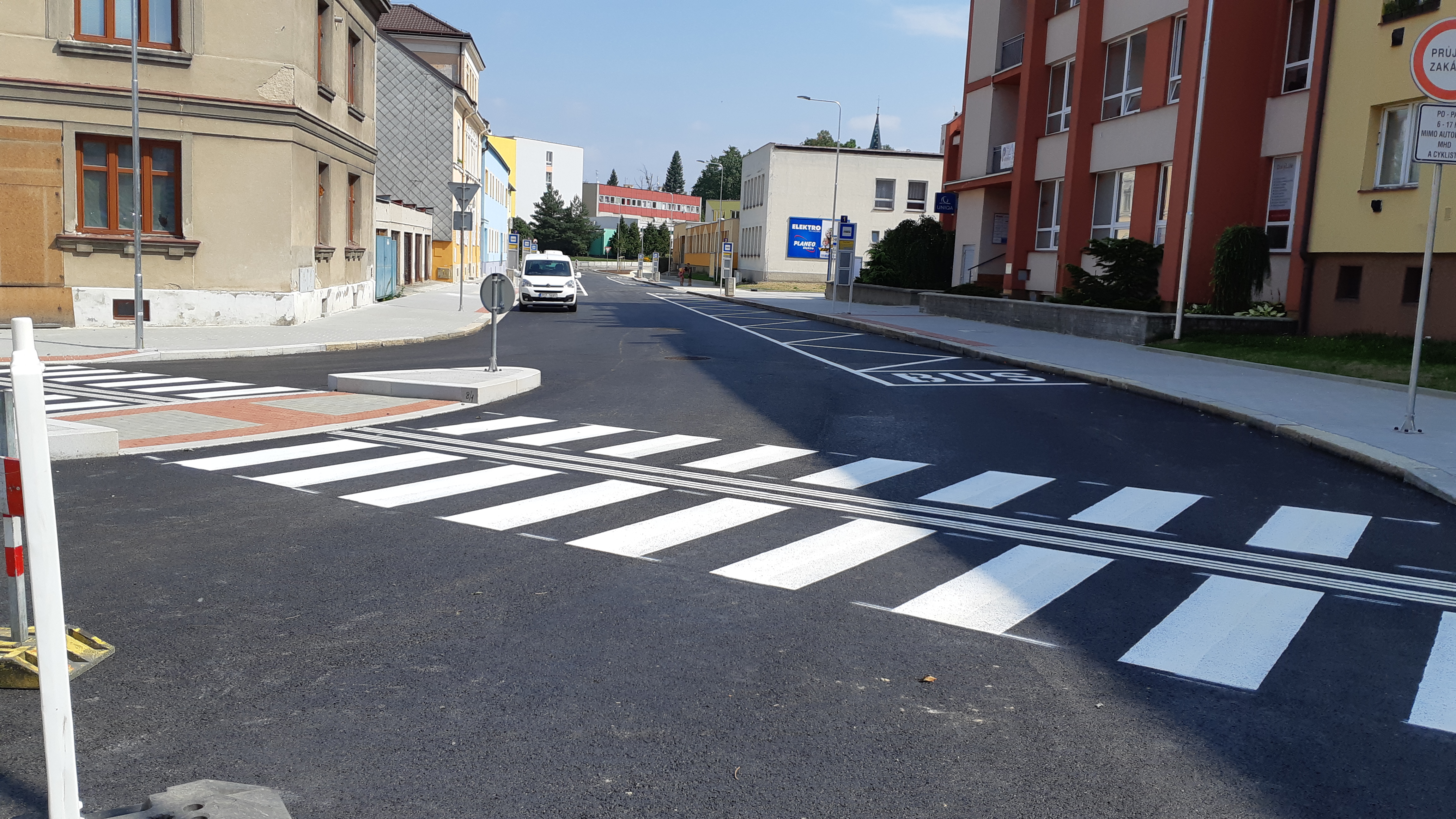 Jindřichův Hradec – rekonstrukce ul. Pravdova, terminál MHD - Stavby silnic a mostů