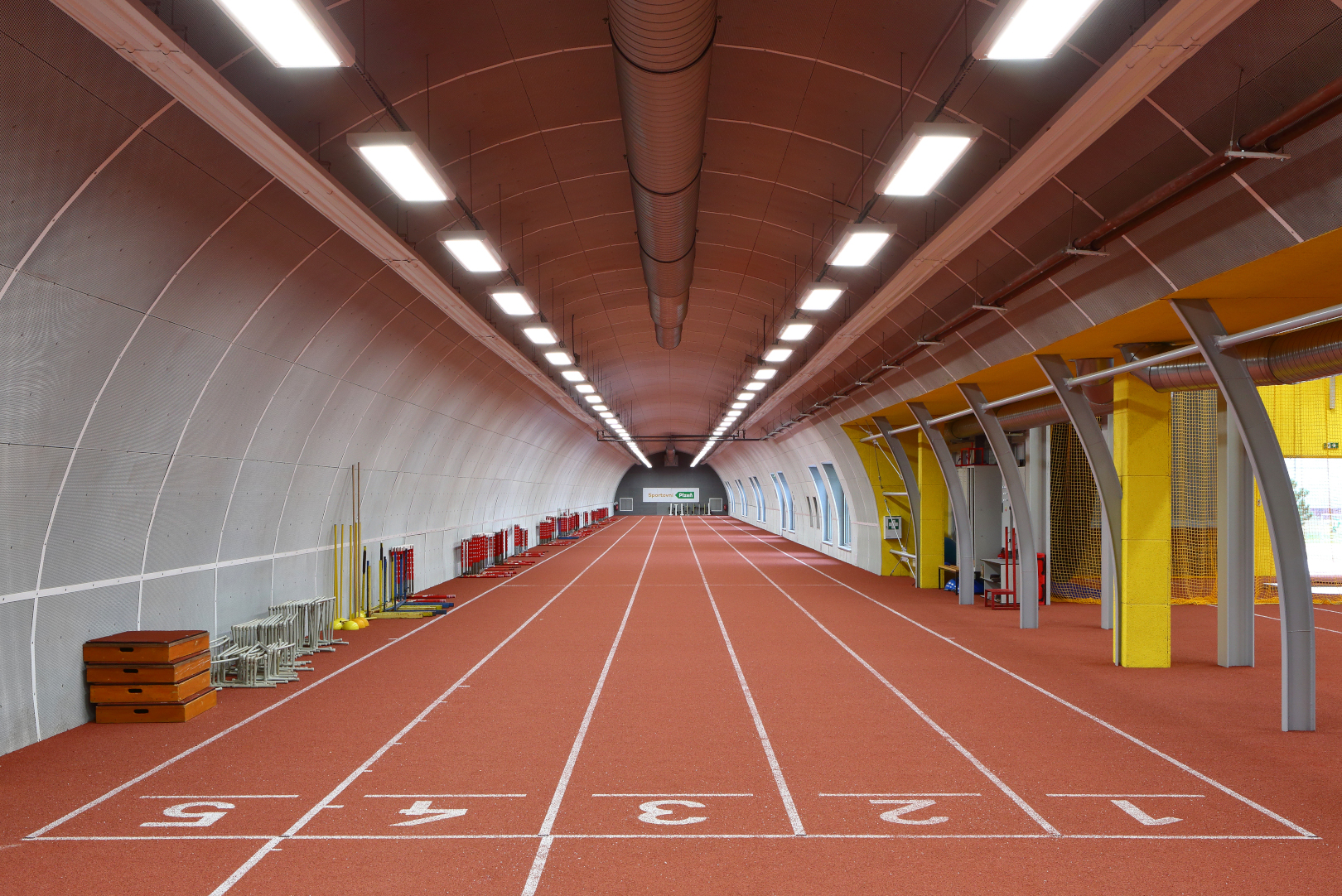 Plzeň, atletický stadion Skvrňany – rozšíření stávající rozcvičovny - Pozemní stavby