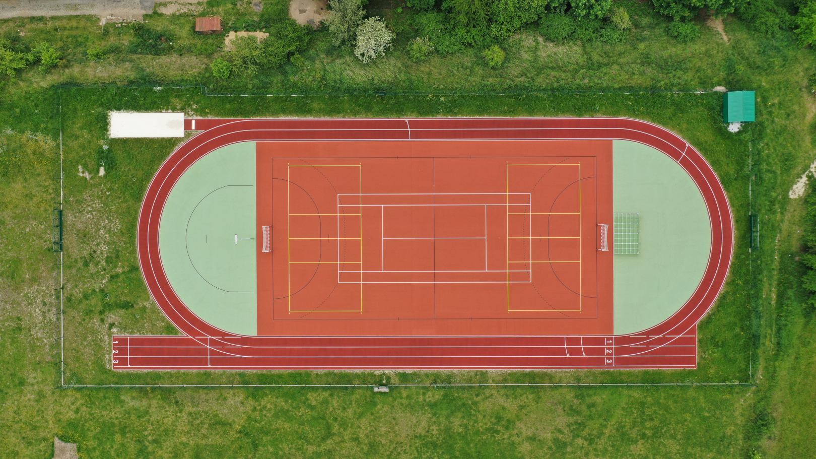Rekonstrukce sportoviště ZŠ Radomyšl        - Inženýrské stavby