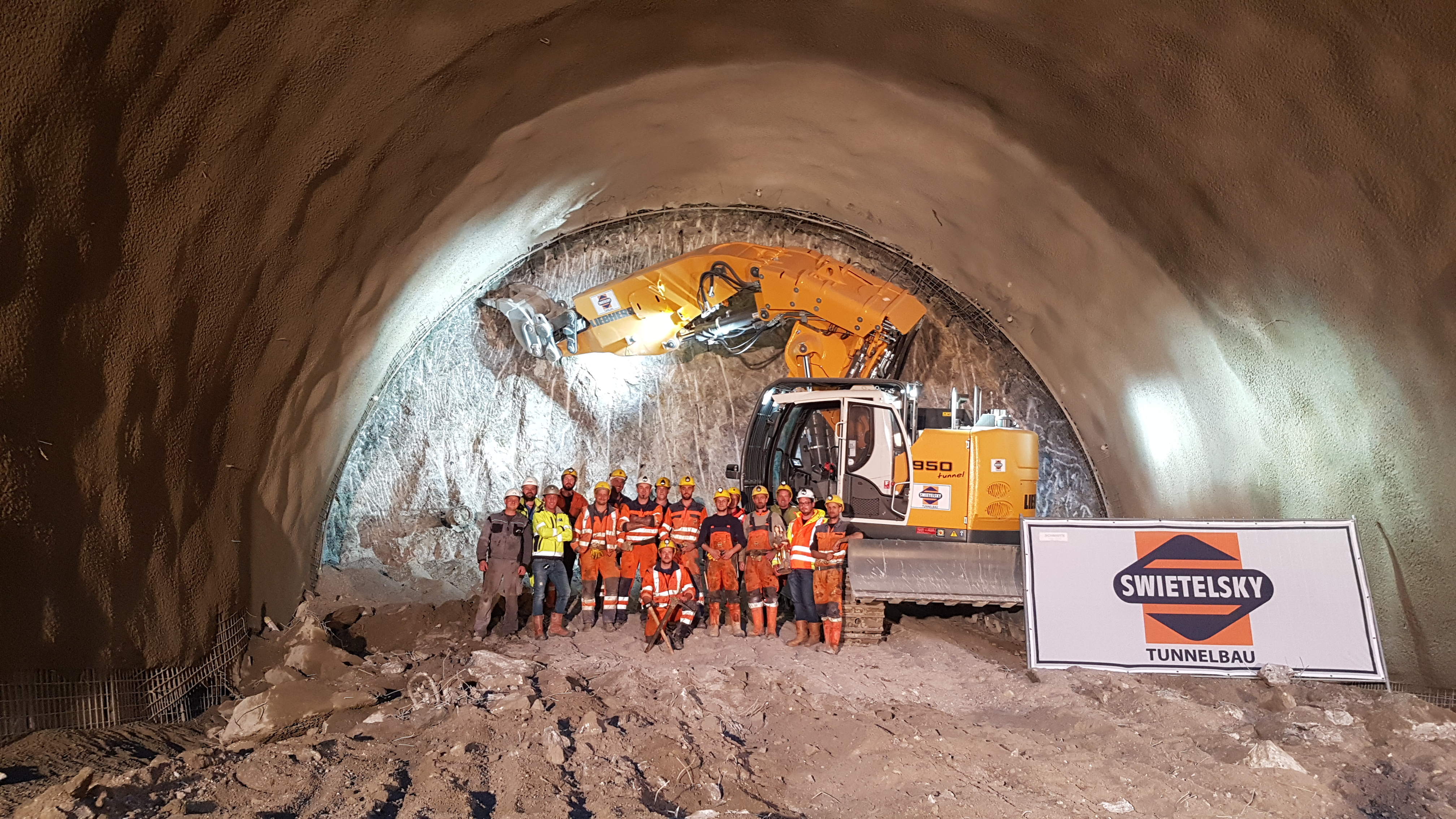 A11 Karawankenautobahn - 2. Röhre Karawankentunnel - Stavby tunelů