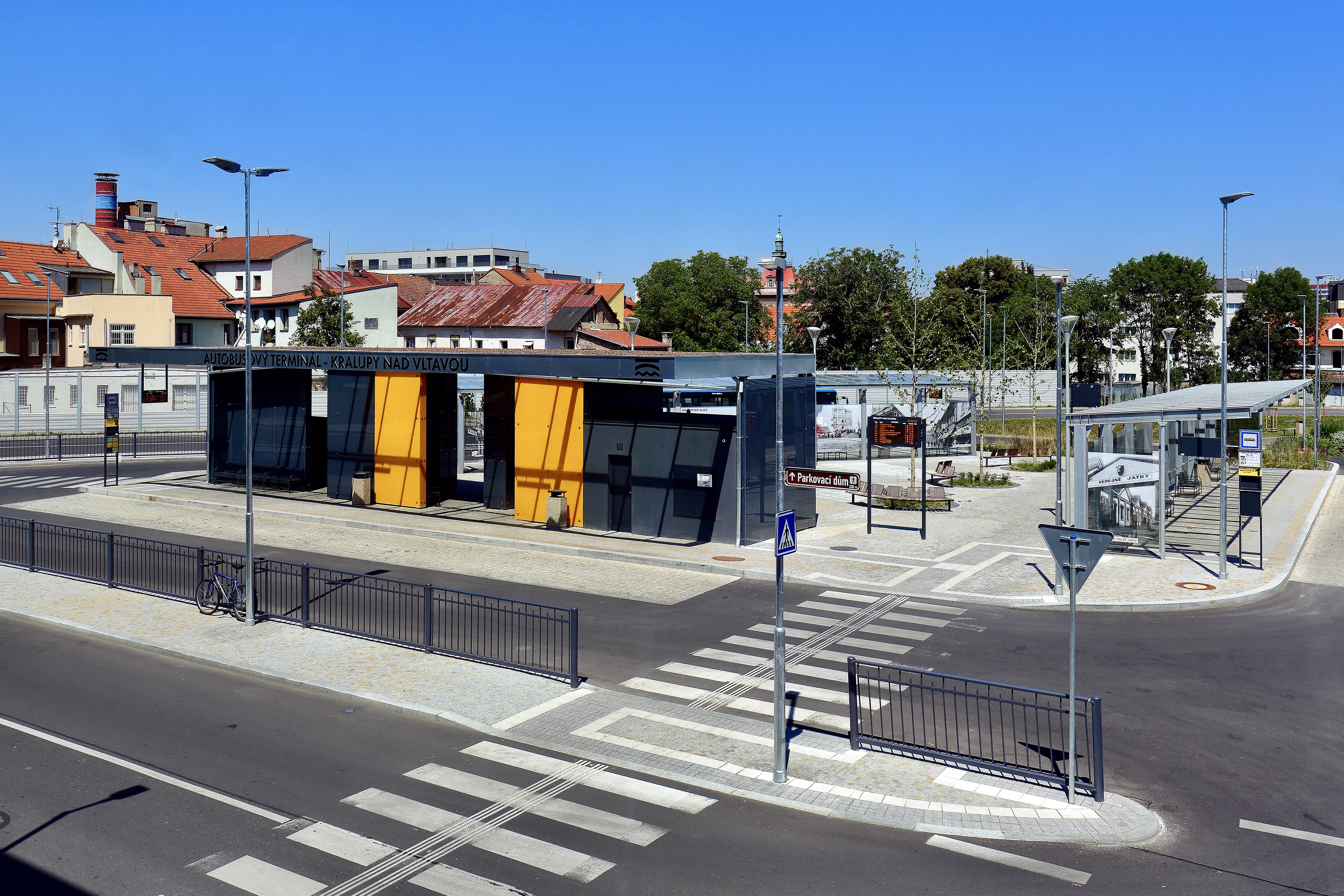 Kralupy nad Vltavou – terminál autobusového nádraží - Stavby silnic a mostů