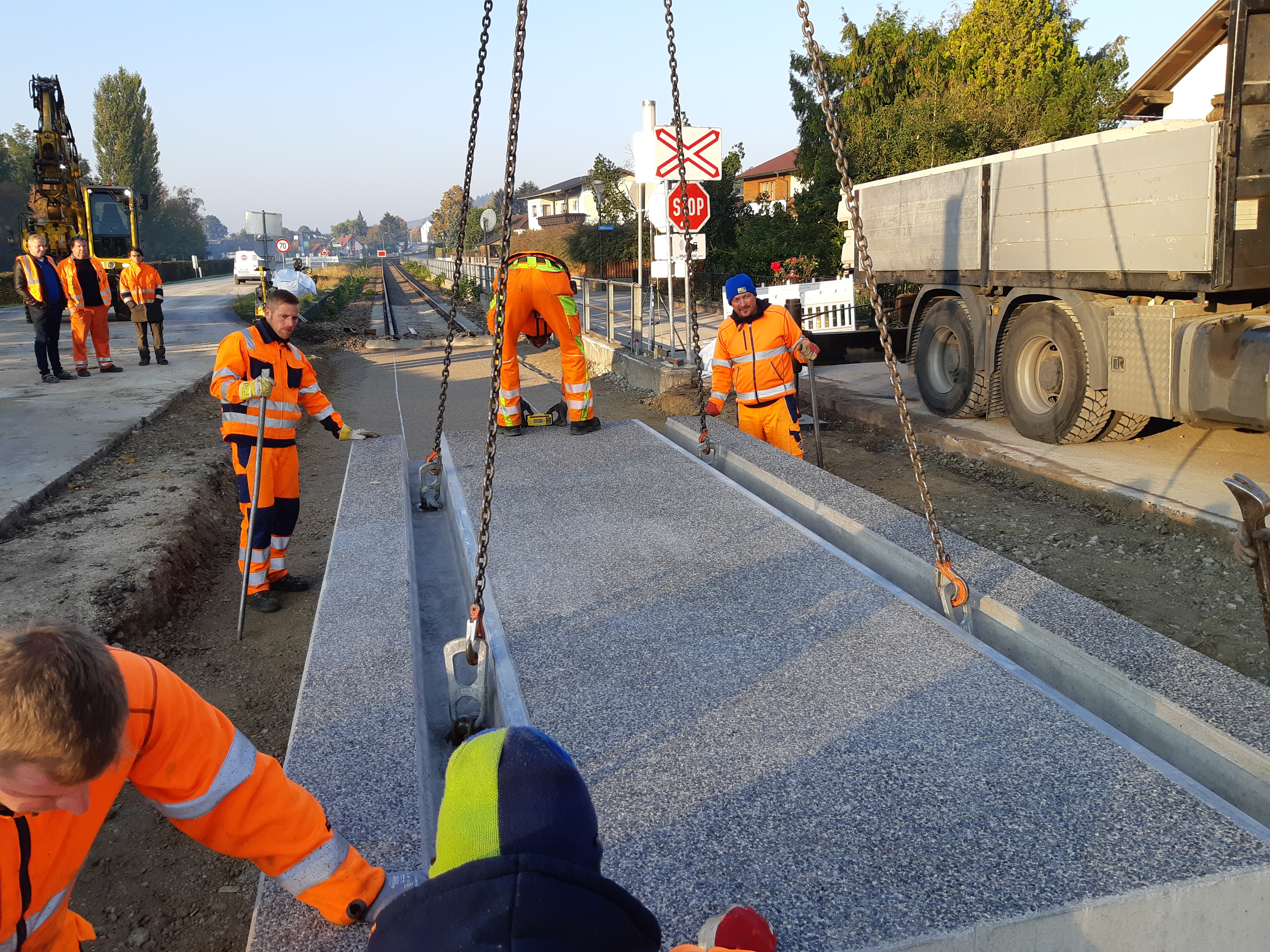 Erneuerung EK mit Gleistragplatten - Železniční stavby