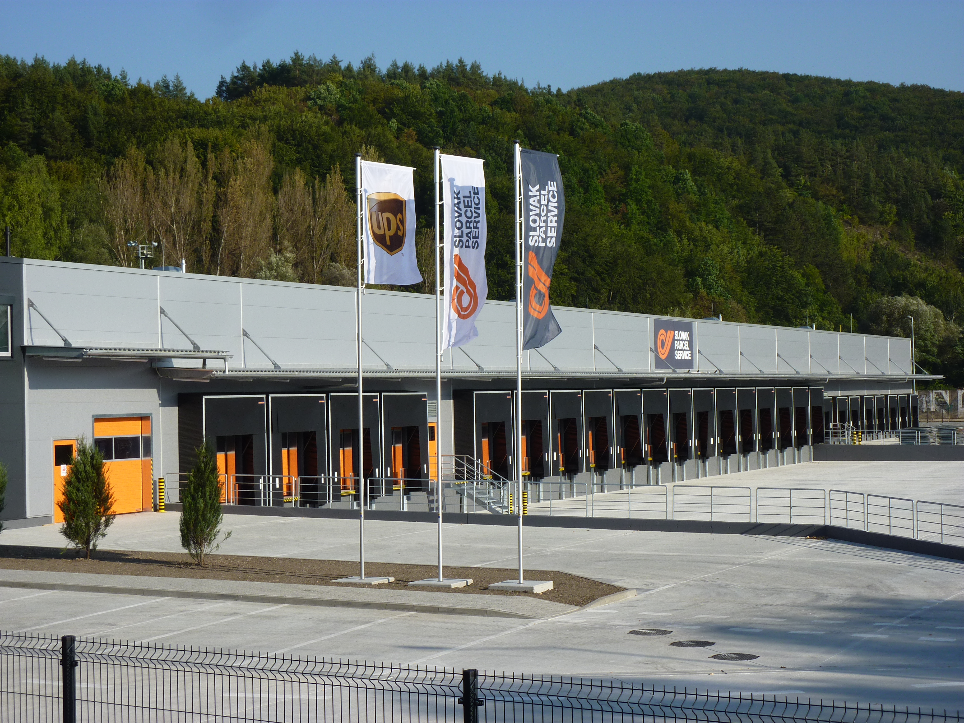 Distribučné centrum SPS Banská Bystrica / logistické areály, sklady - Pozemní stavby