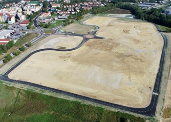 Páteřní komunikace pro budoucí obchodní centrum v Jindřichově Hradci - CZ