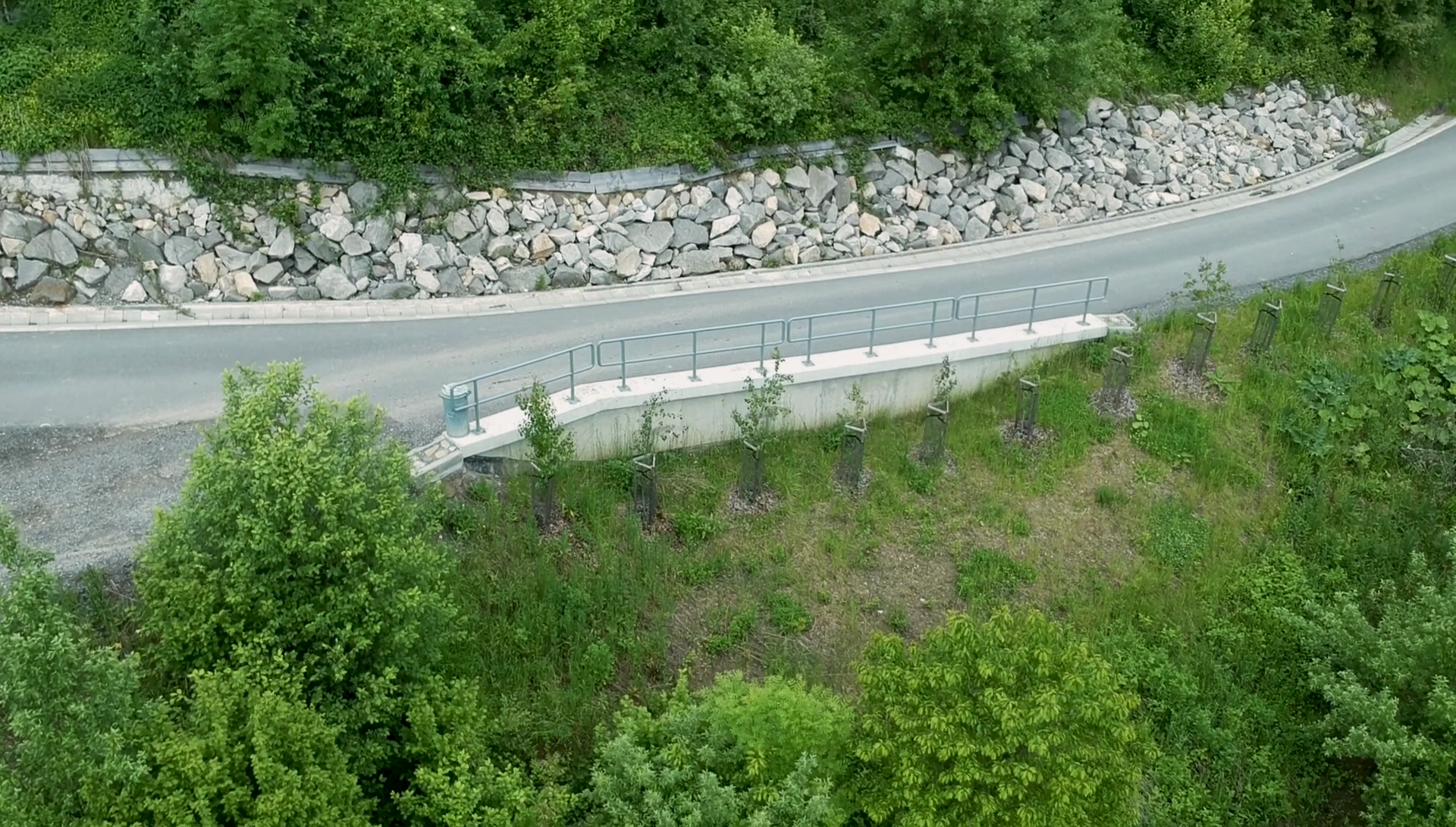 Vsetín – sanace svahu Ohýřov II - Stavby silnic a mostů