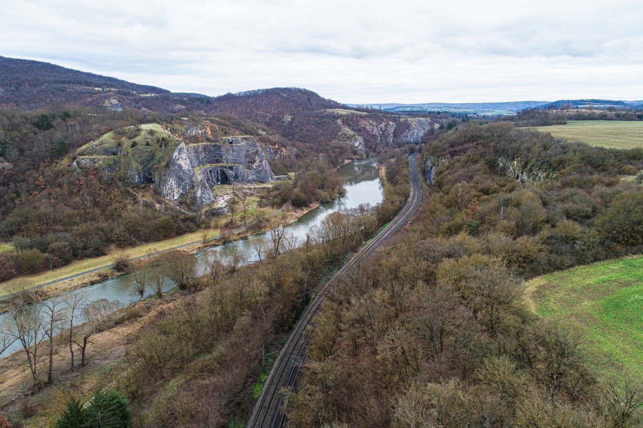 Optimalizace trati Karlštejn–Beroun - Železniční stavby