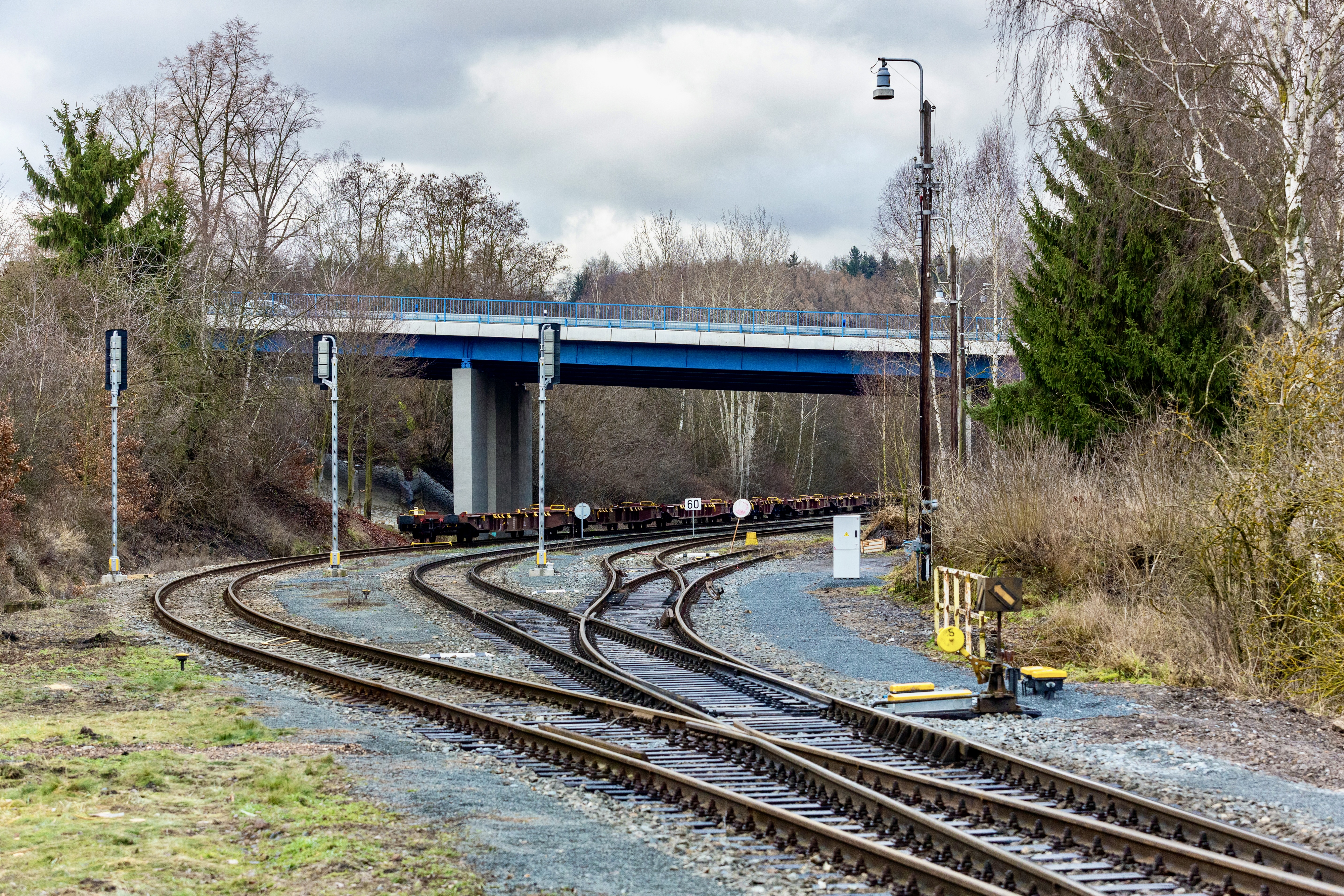 Silnice II/237, Nové Strašecí – oprava mostu nad tratí - Stavby silnic a mostů