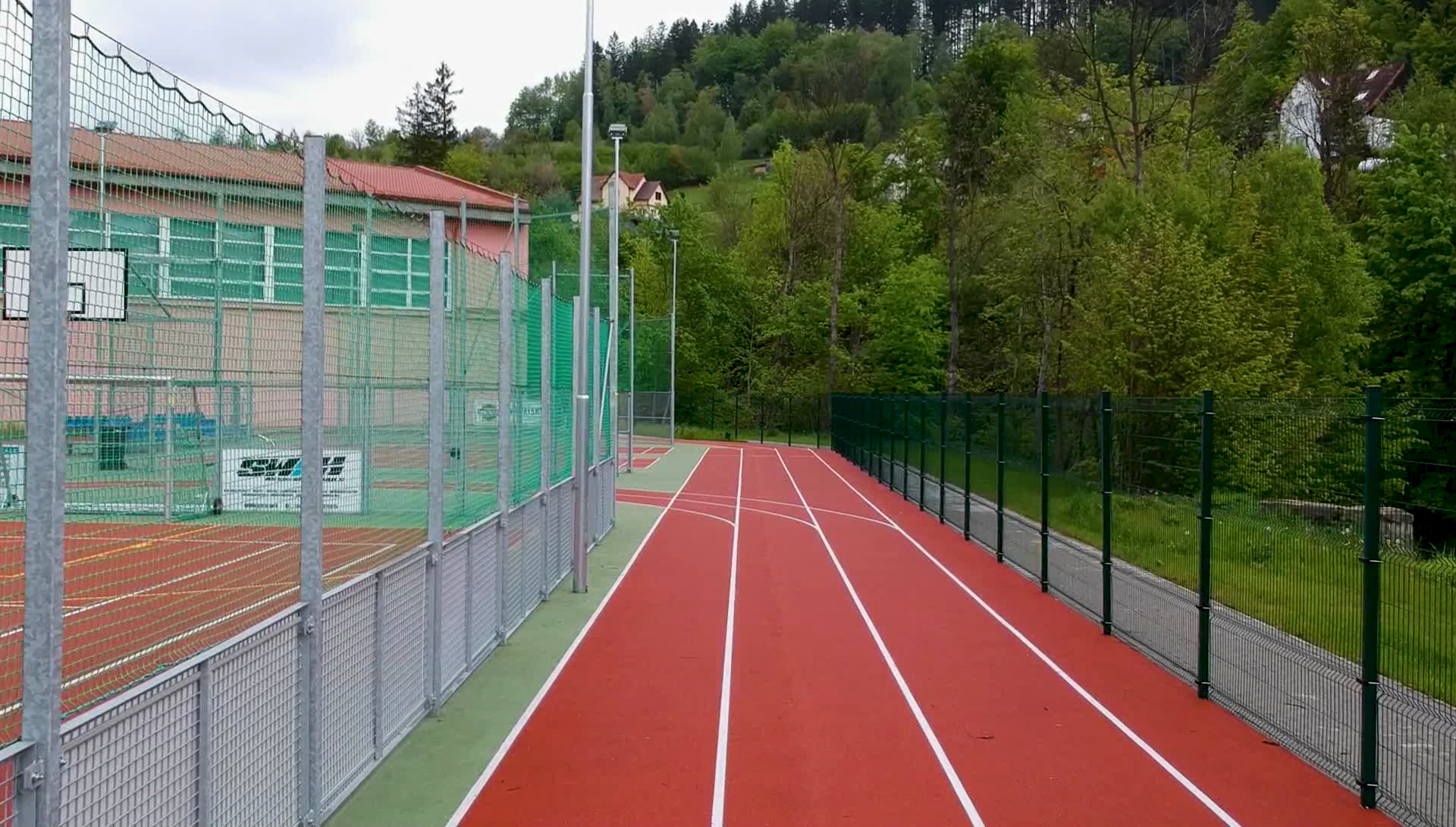 Horní Bečva – výstavba víceúčelového hřiště u ZŠ TGM - Speciální obory činností