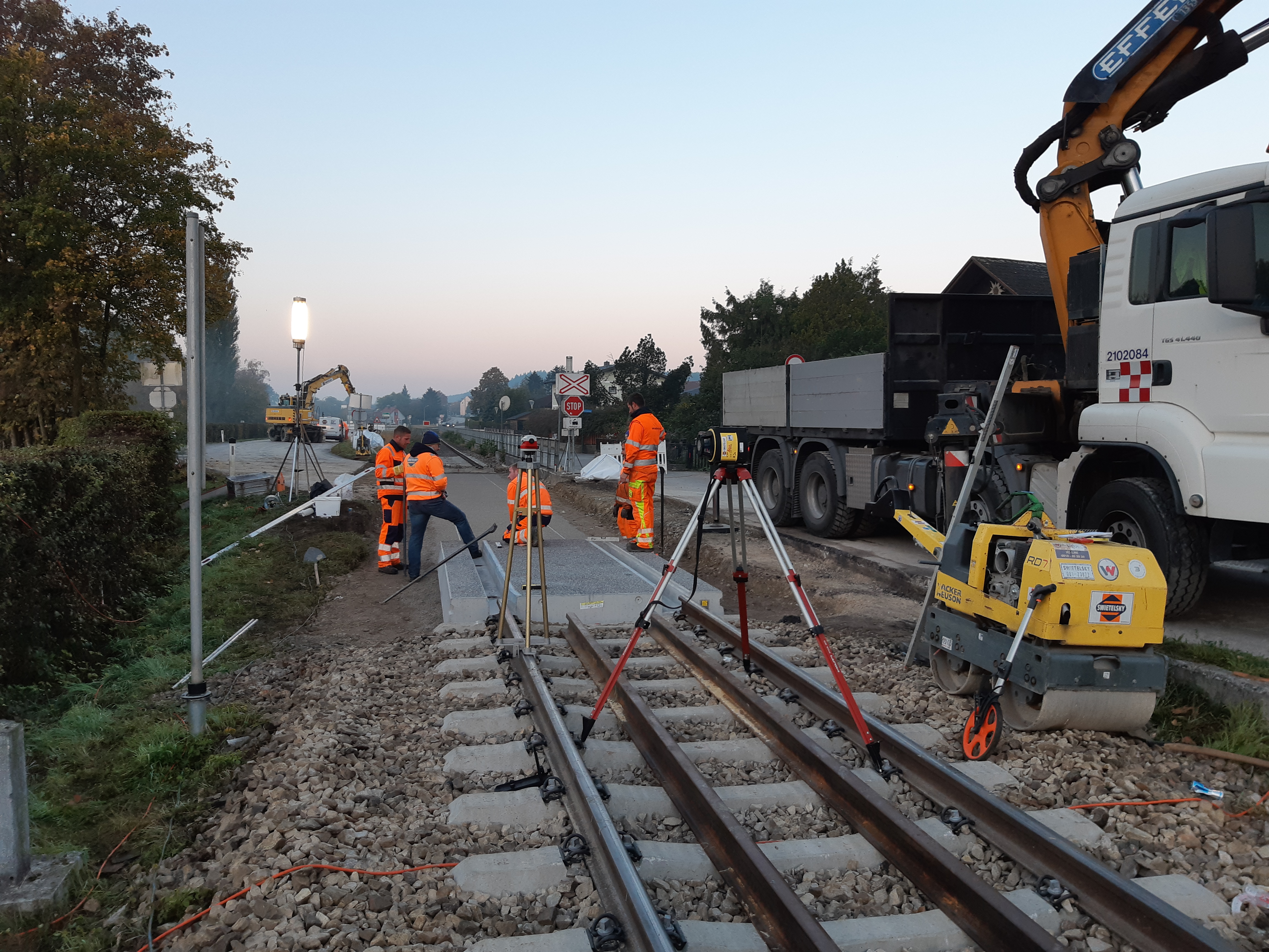 Erneuerung EK mit Gleistragplatten - Železniční stavby