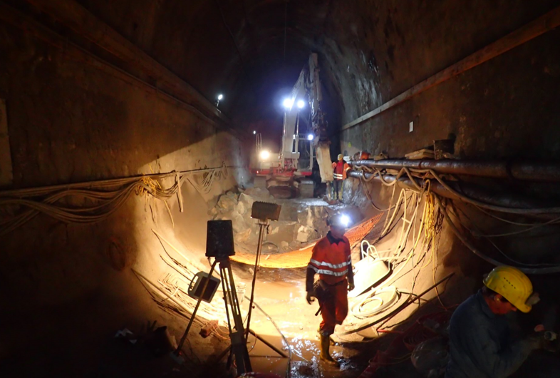 Sanierung Bosrucktunnel - Stavby tunelů