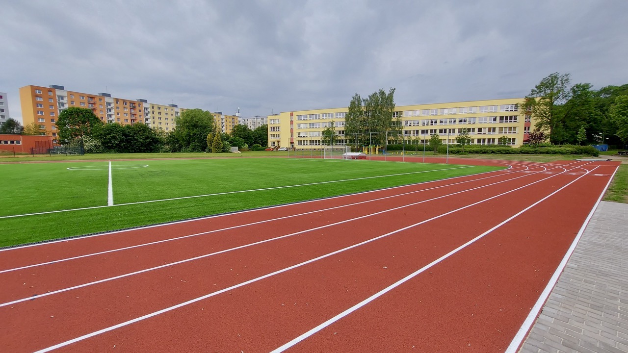 Oval Trutnov 04