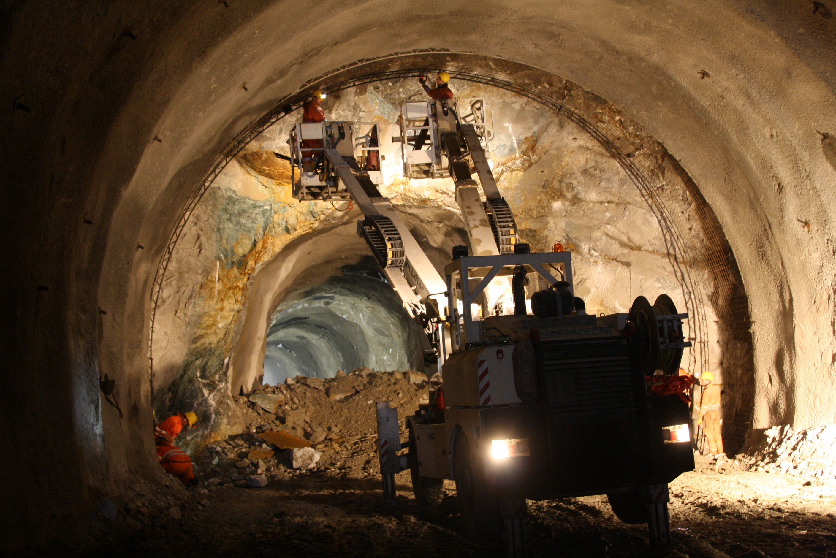 S10 Tunnel Neumarkt - Stavby tunelů